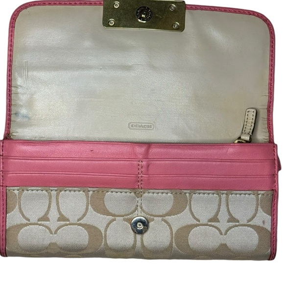 COACH Kristin Signature Wallet - Picture 5 of 6